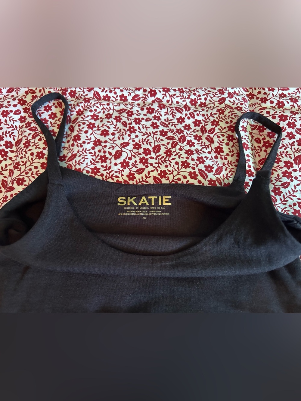 SKATIE Basic Tank 🖤 - Picture 2 of 2